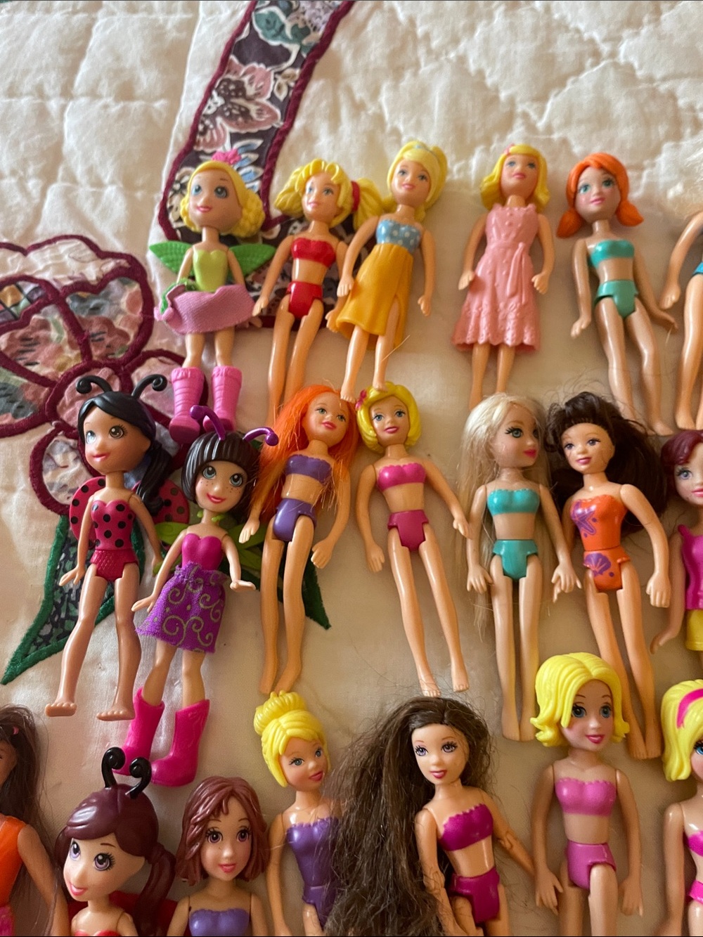 Doll Large Lot of 53 Polly Pocket Plus Other Small Sized Dolls - Picture 4 of 11